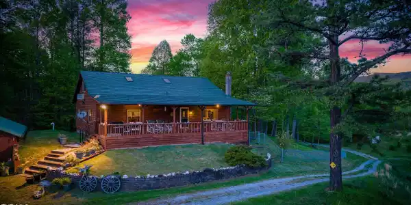 143 Horseshoe Lane