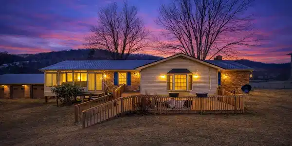 20483 Hoot Owl Road