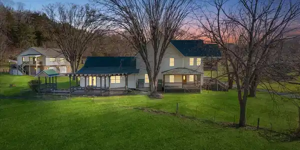 225 Mary Lamons Road