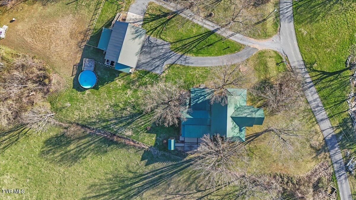 Image 3: 098-DJI_20250317175110_0600_D