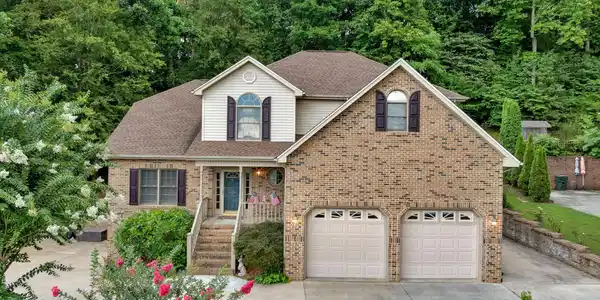 277 Ascot Drive