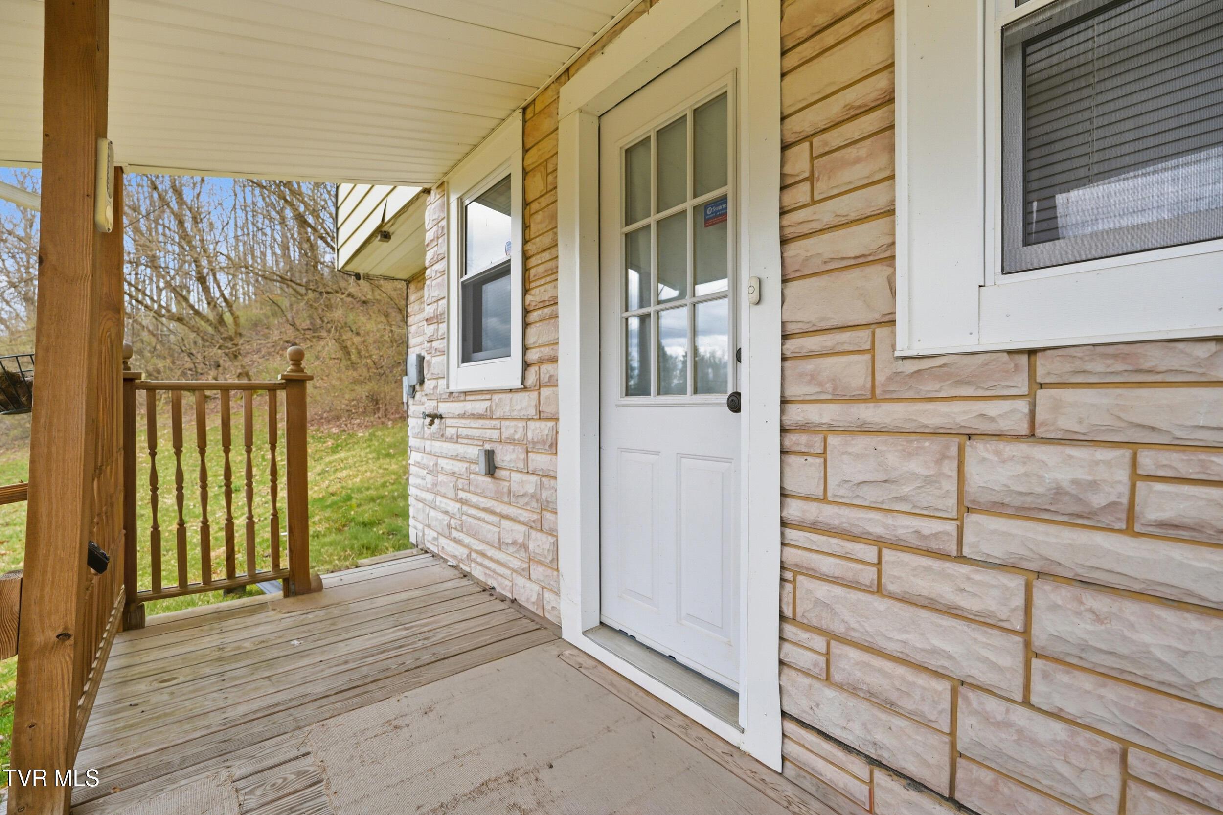 Image 3: 3_499 ventura rd-12