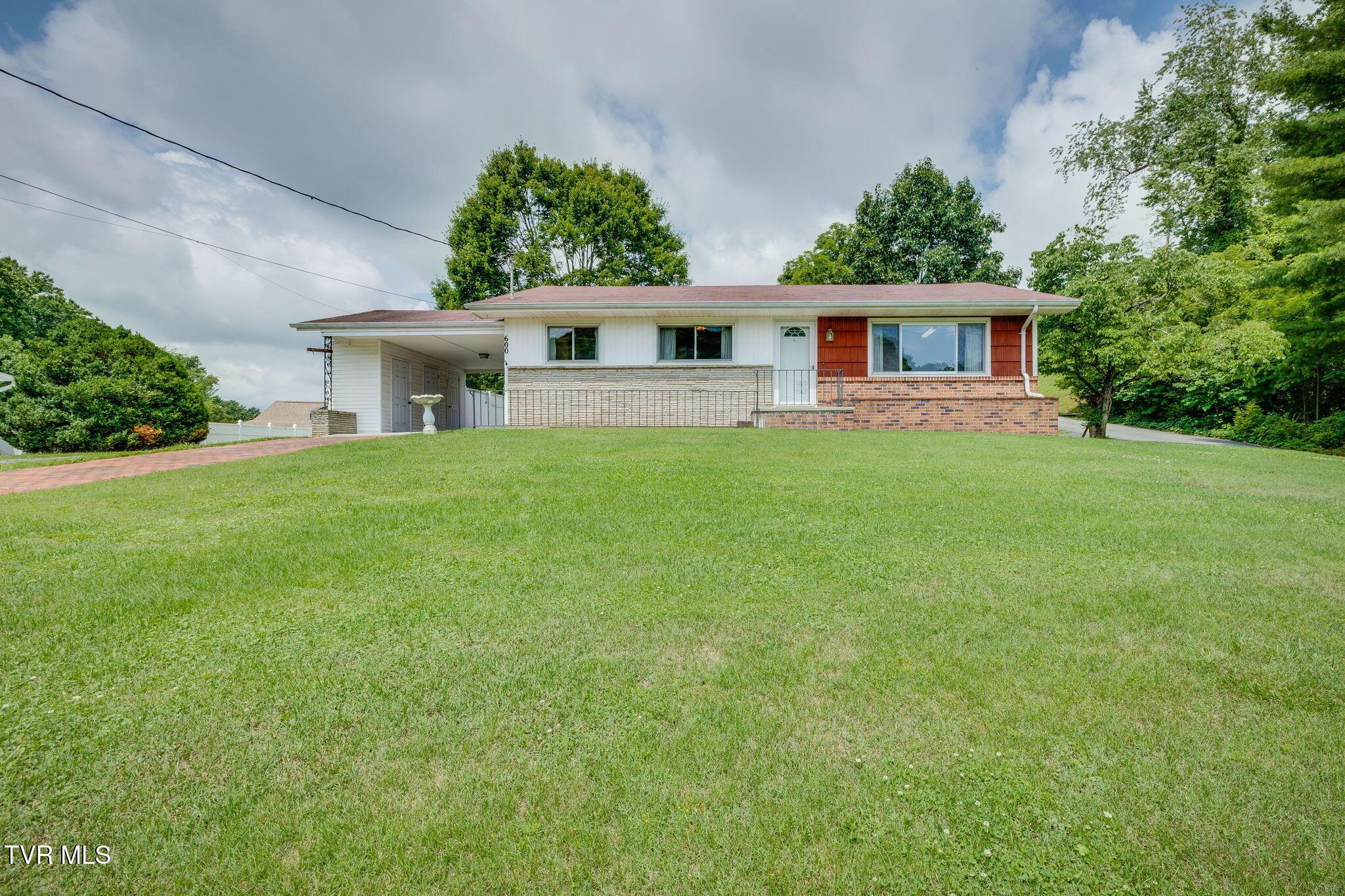 Image 1: 001