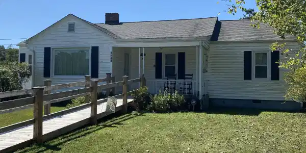 1740 Milligan Highway