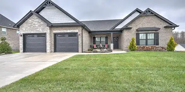 1119 Brumit Fields