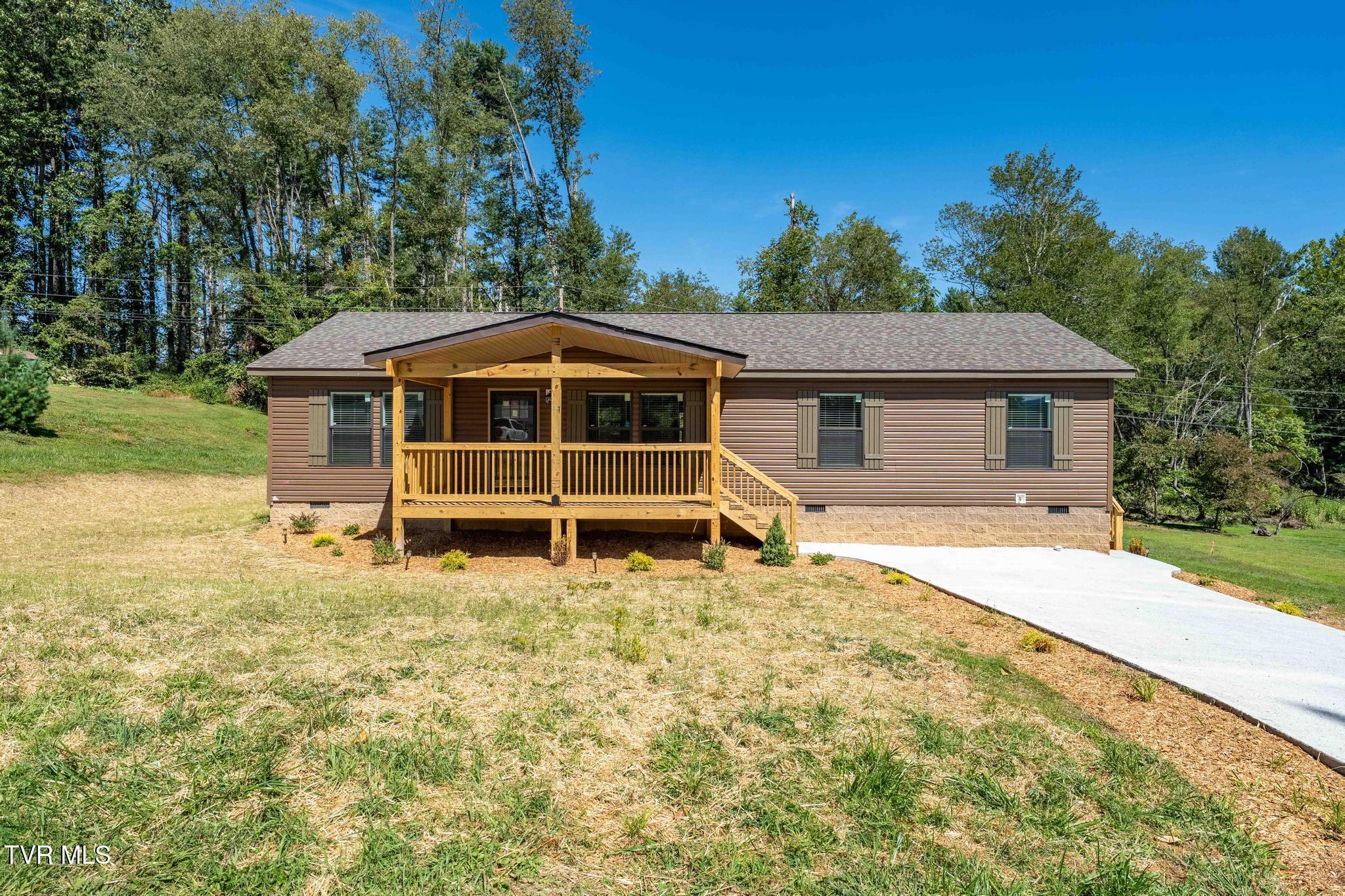 Image 1: 3611 Kimrod Dr (2 of 47)
