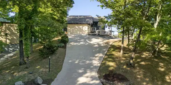 Image 2: 3-web-or-mls-22455-wyldwood-rd