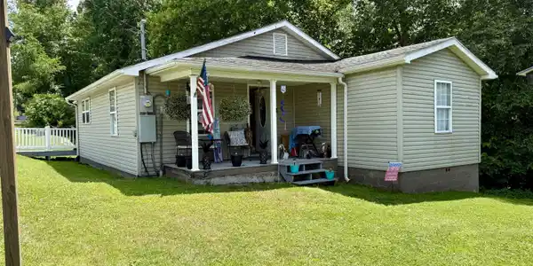 5209 Spotswood Road