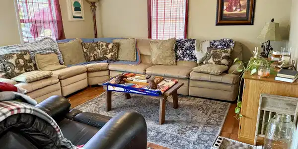 Image 3: 27