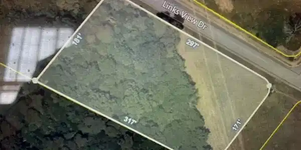 Image 3: Lot 28