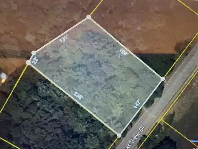 Image 1: Lot 22