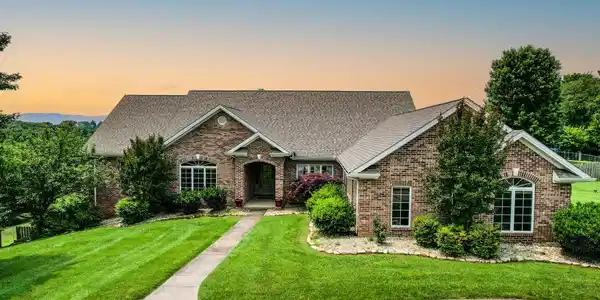 1120 South Old Kentucky Road