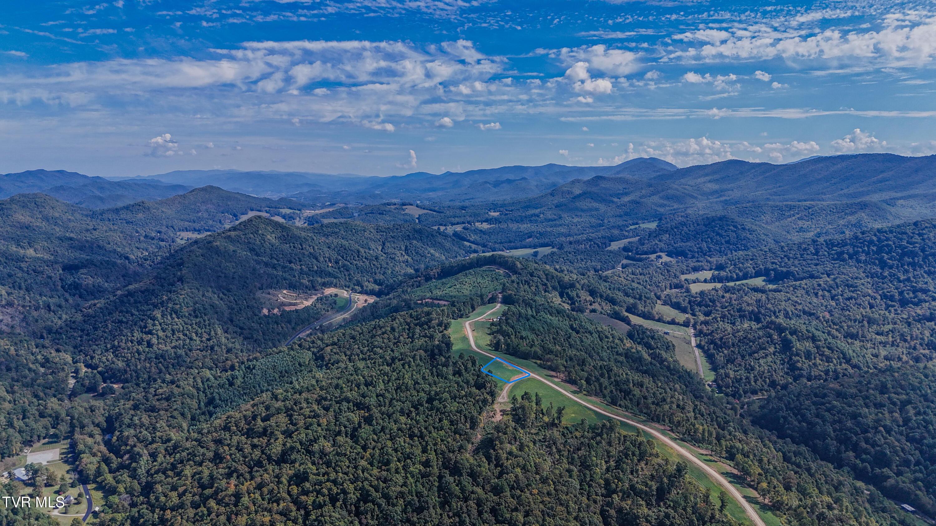 Image 3: Summerfield - Lot 92 -5