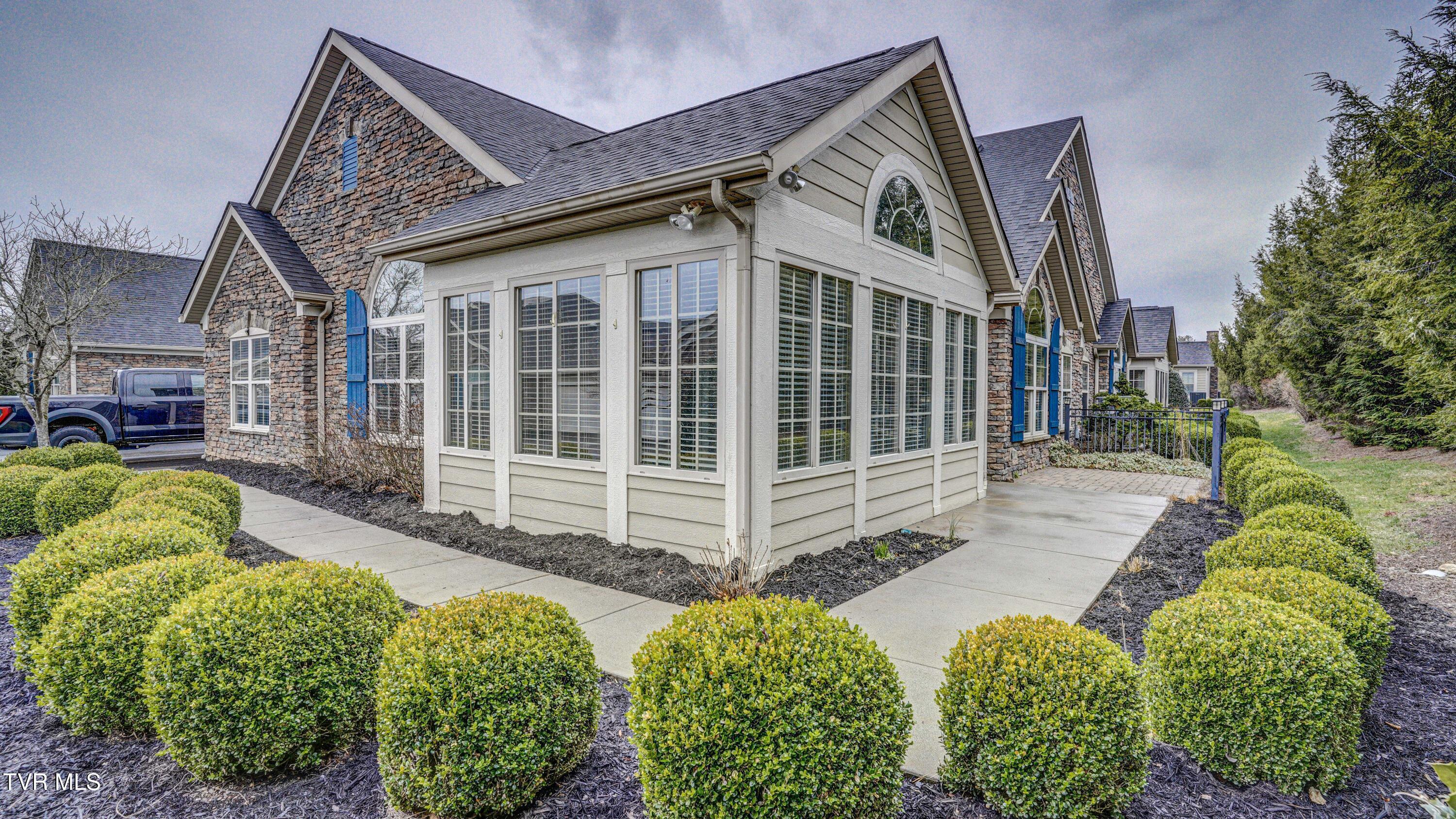 Image 3: _DSC0814_5_6_7_8