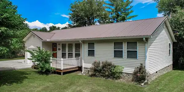 104 Ball Park Rd