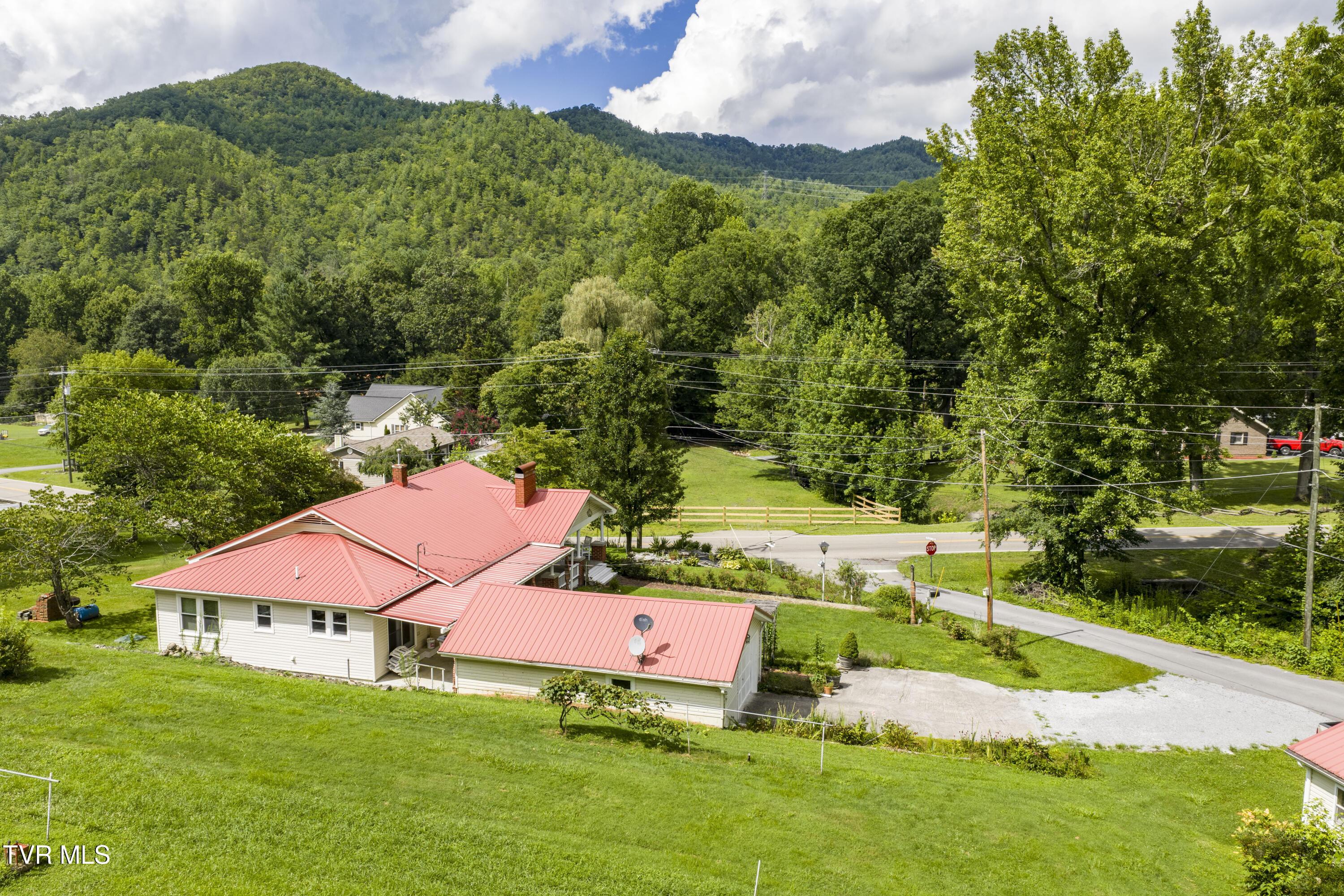 Image 3: RockCreek-aerials-7