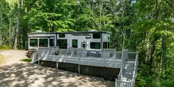 Image 2: 584 Dotson Road (44 of 112)