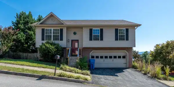 90 Lorena Lane