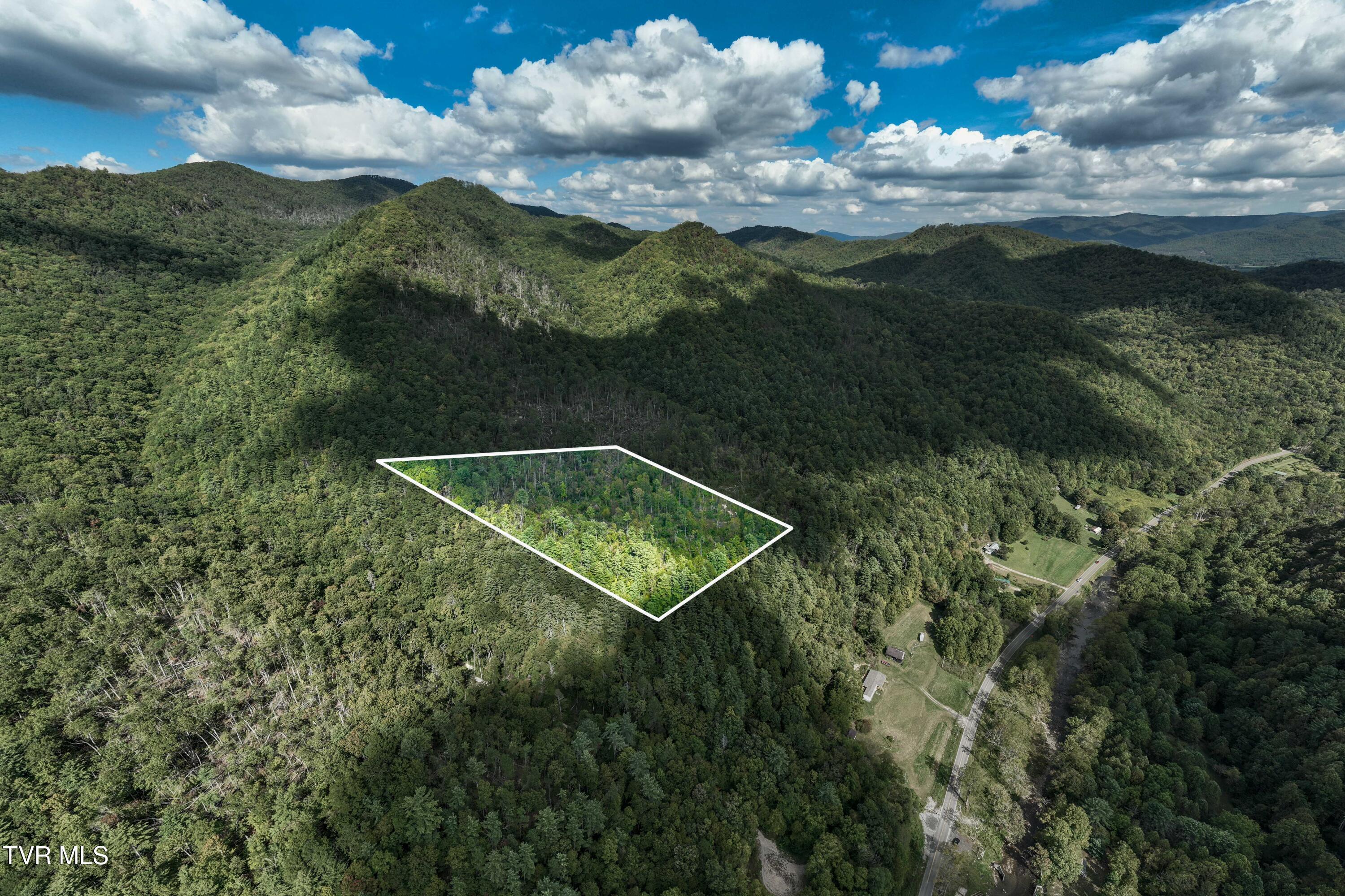 Image 3: TBD Roan Creek Rd (3 of 17)