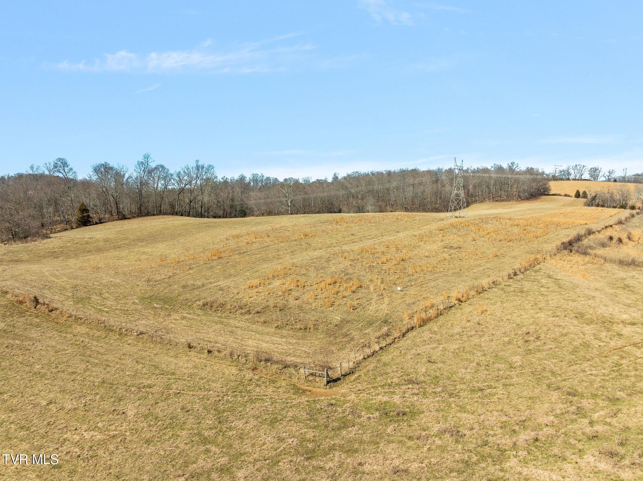 Image 3: Lot 6