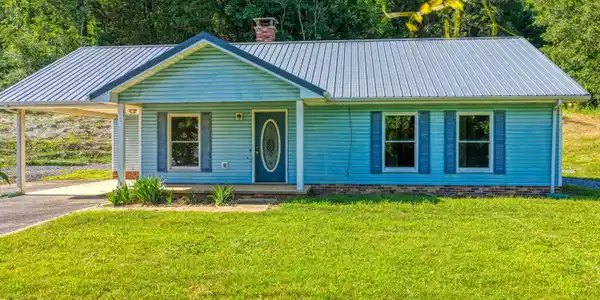 5640 Highway 11w