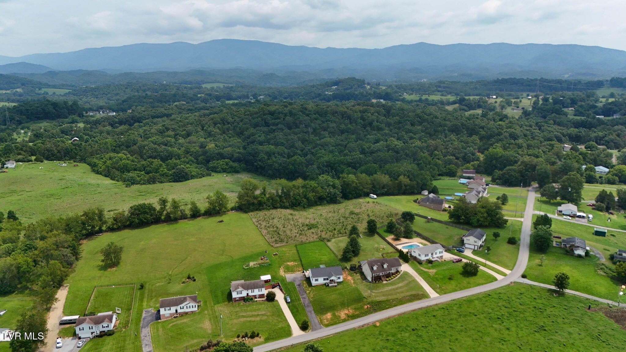 Image 2: 14-web-or-mls-1320 Timber Ridge Rd MA-15