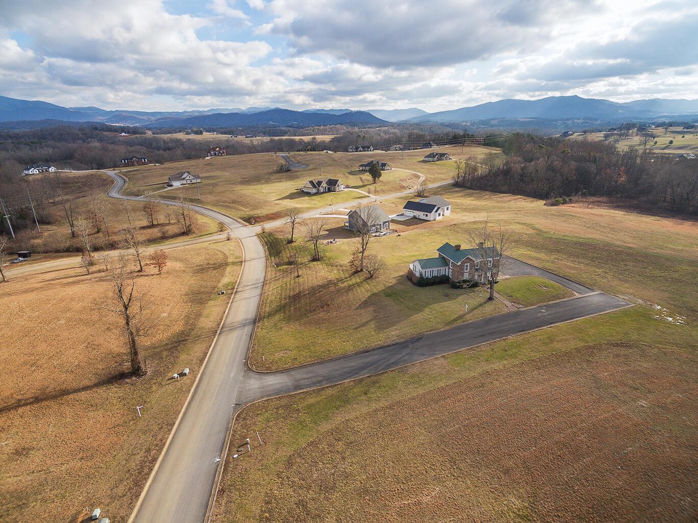 Image 4: Aerial-364-River-Point-Drive-LNA_0016