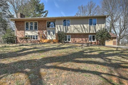 203 Windmere Place