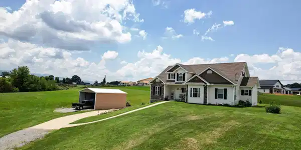 260 Mae Mckee Road