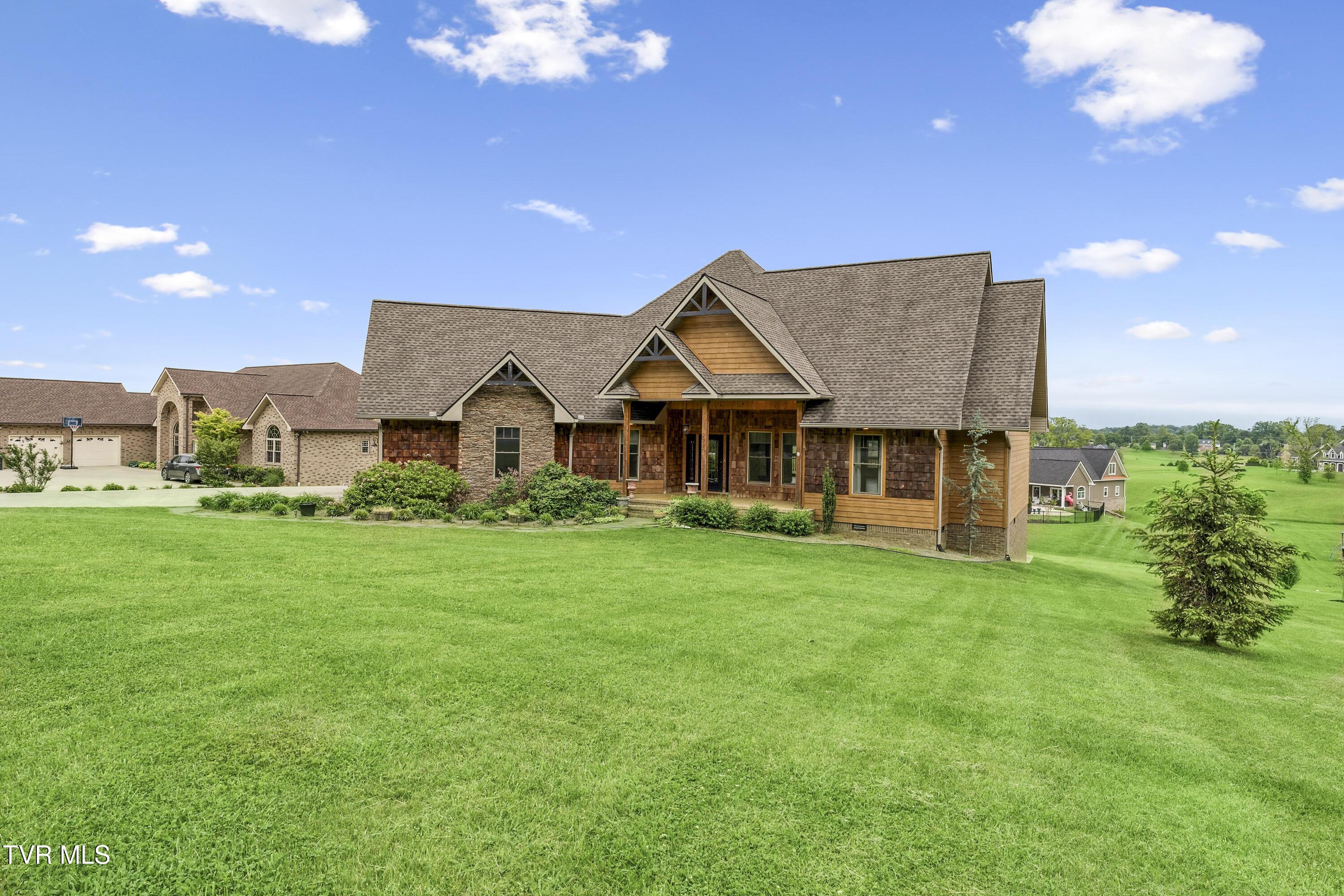 Image 2: Tusculum-EXTERIORs-11