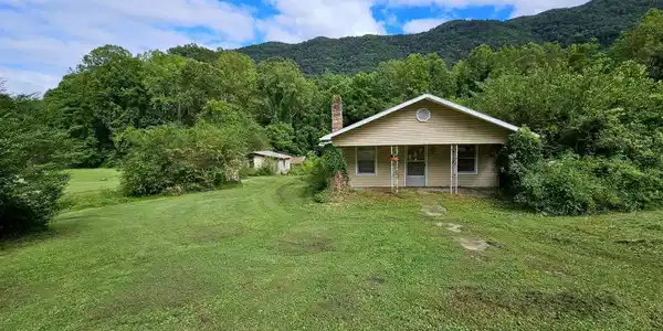 1206 Irondale Road