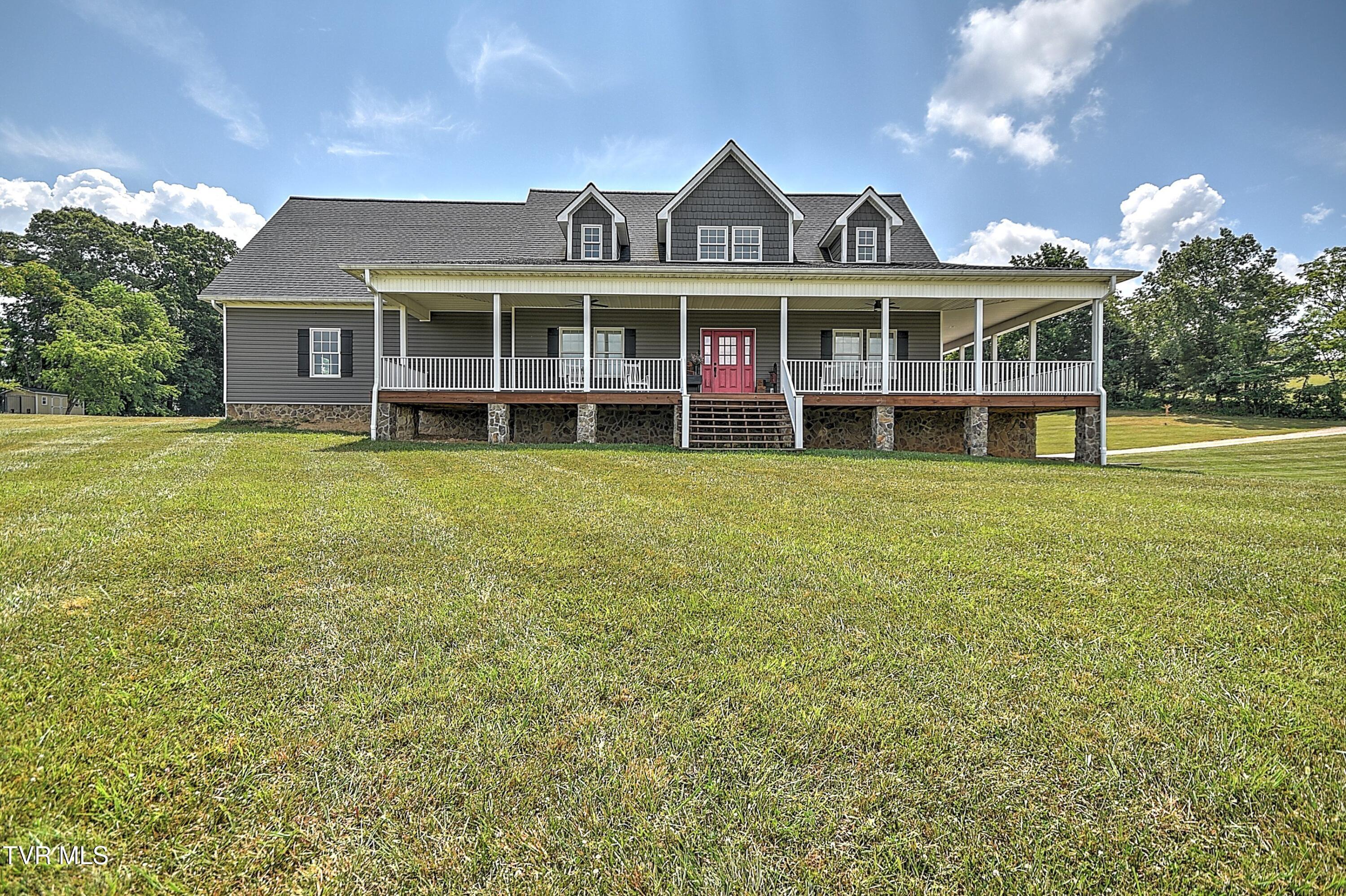 Image 3: 002-35 Short Rd JS-2