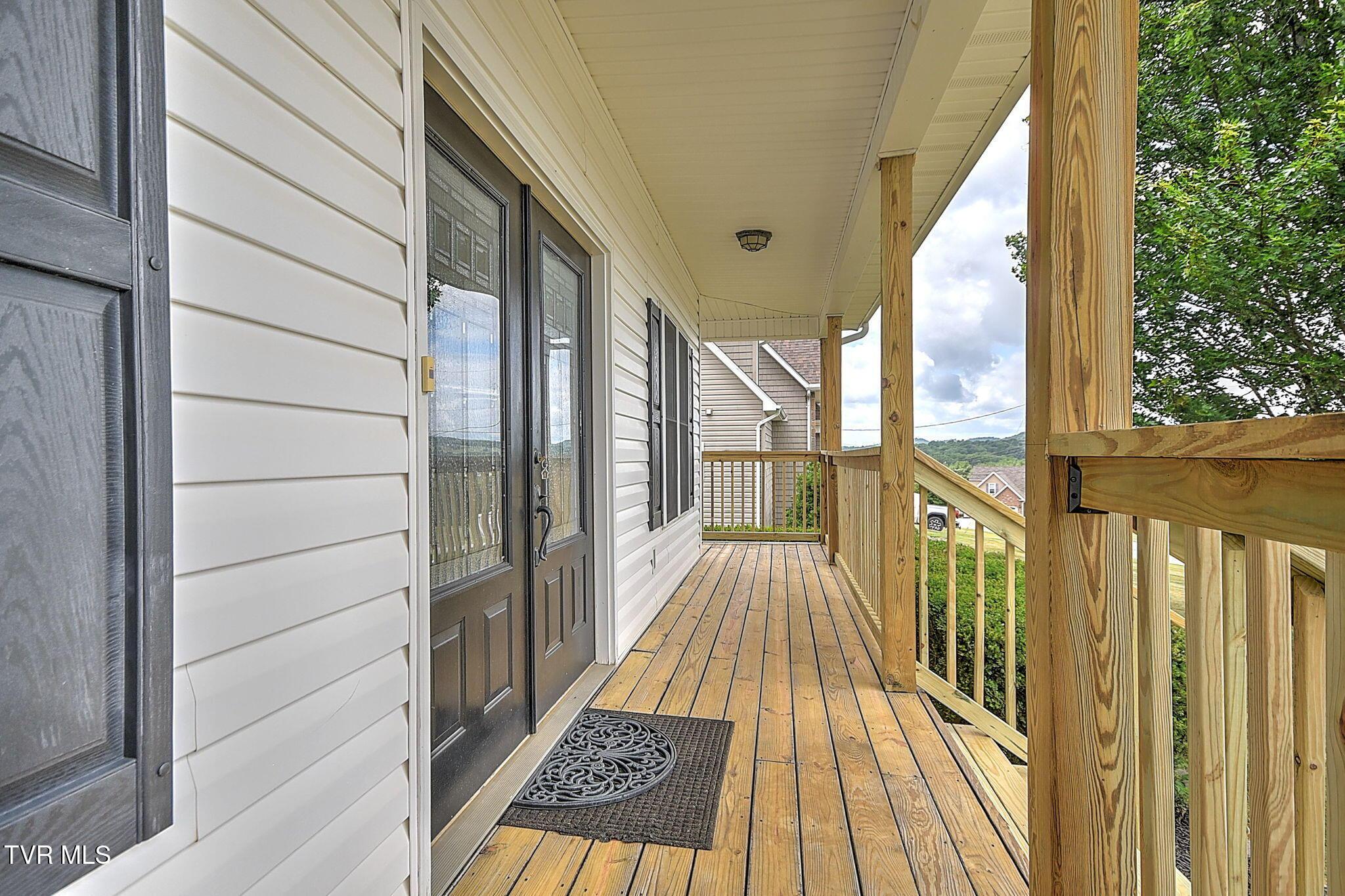 Image 2: 3-web-or-mls-931 Walkers Bend SS-4