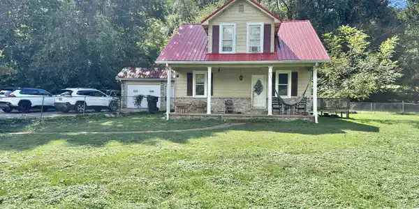 2504 Elizabethton Highway
