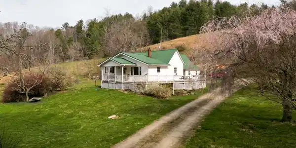 1563 Stage Road