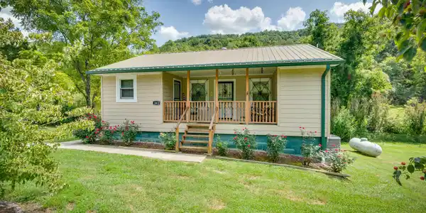 642 Longs Bend Road