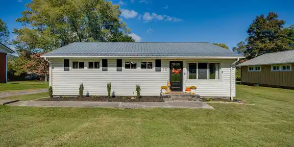 717 Douglas Drive
