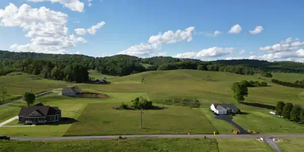 Image 3: DJI_0515