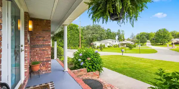 Image 4: 4_1043 circle dr se-14