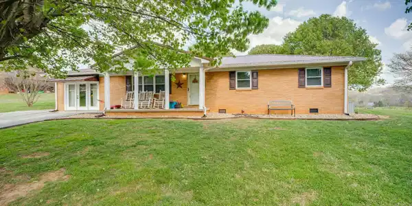 102 Cresswood Drive
