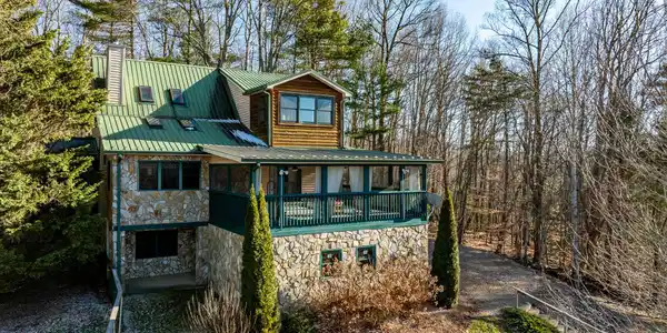 381 Deer Creek Xing
