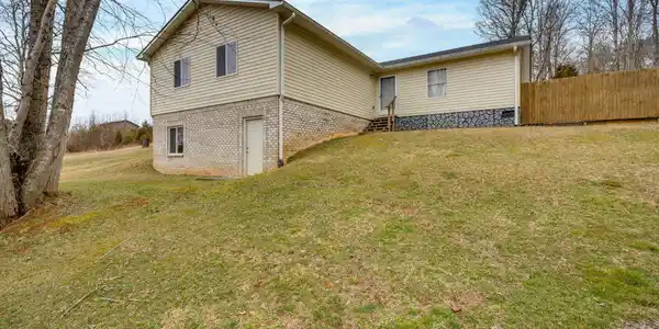 127 Clay Drive