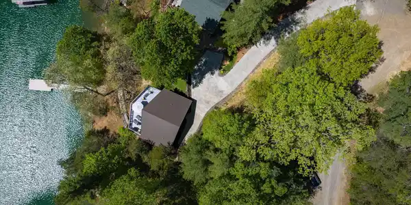 Image 3: Concrete driveway