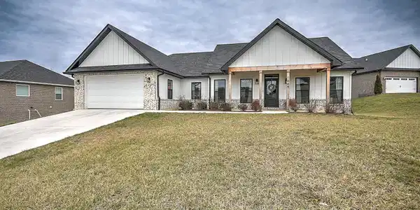 1049 Brumit Flds