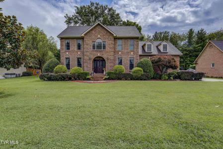 427 Chesterfield Drive