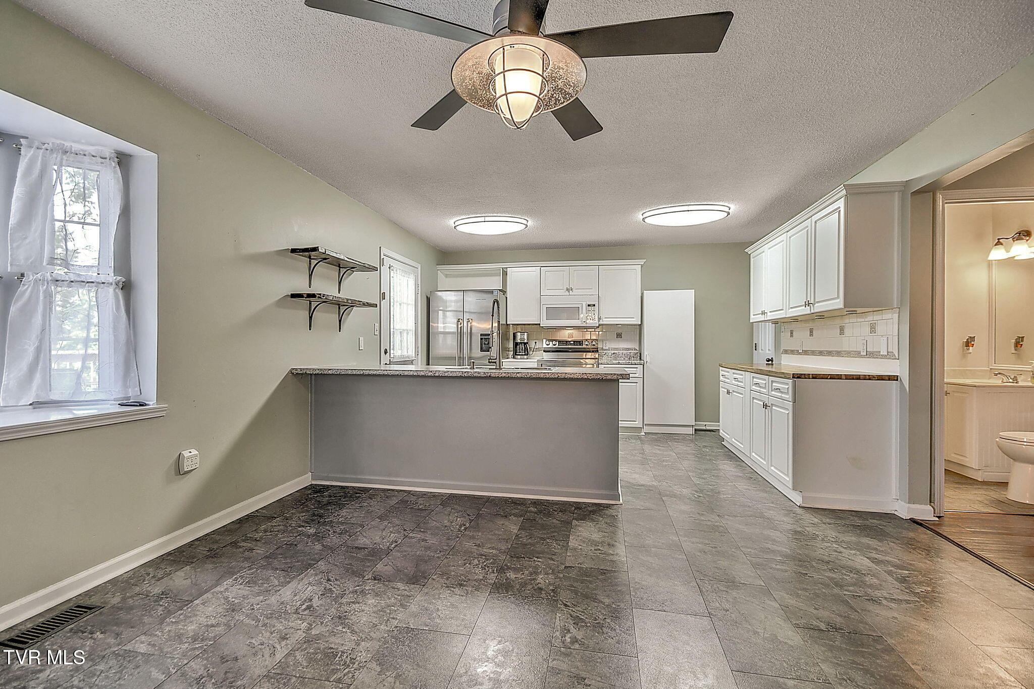 Image 3: 16-web-or-mls-3720 Skyland KK-16