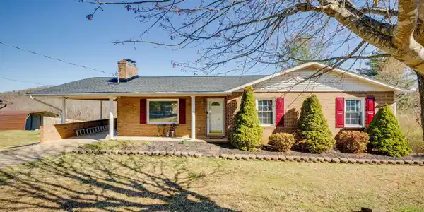 143 Ezee Street