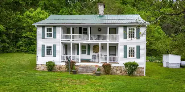 825 Sandy Valley Road