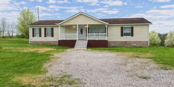 379 Lakeview Road