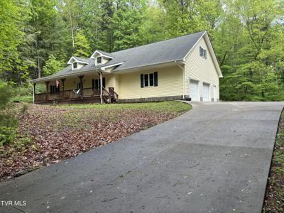 969 Laurelwood Lane
